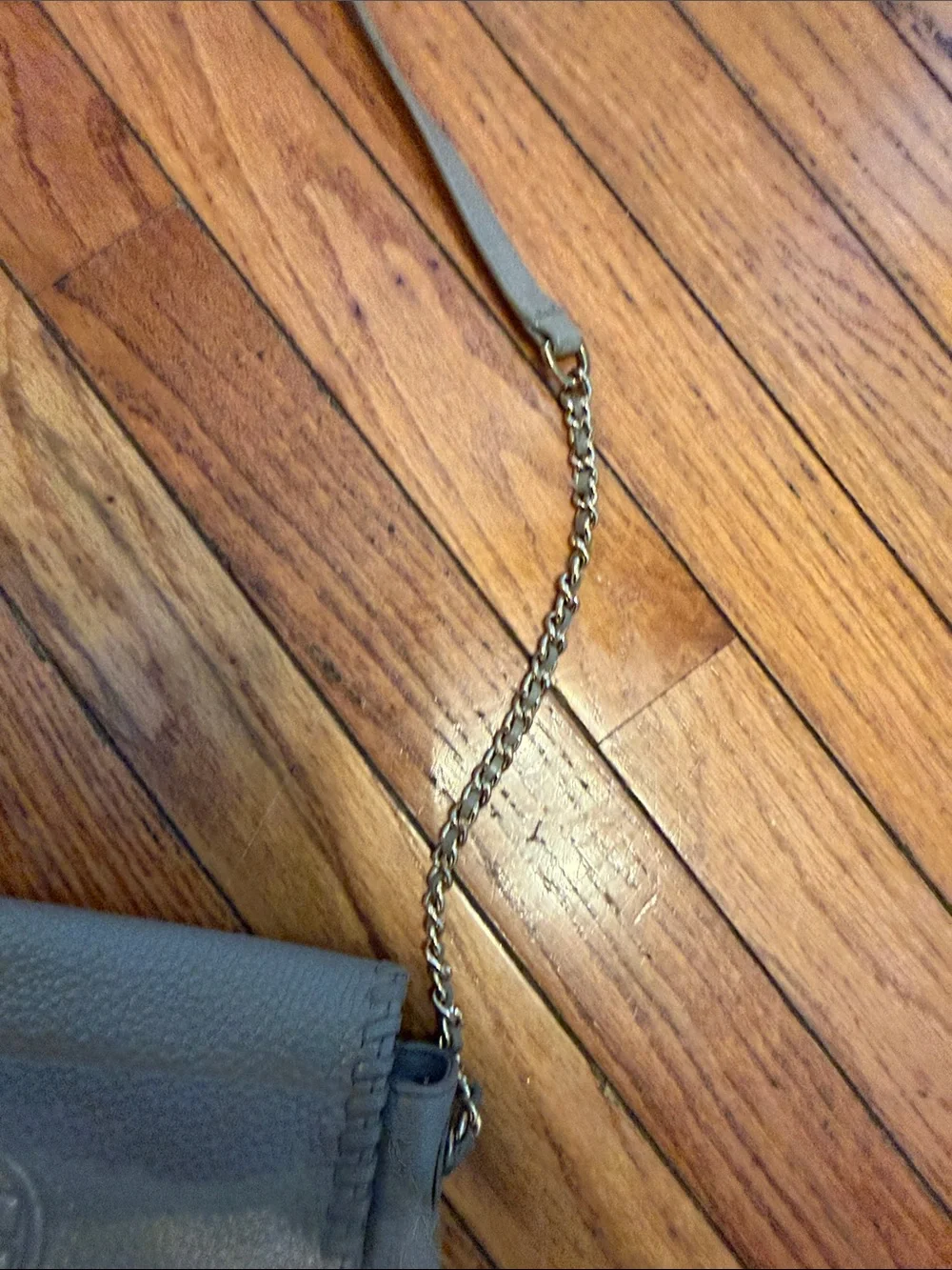 Tory Burch Gray Pebbled Leather Whipstitch Crossbody with Chain Strap